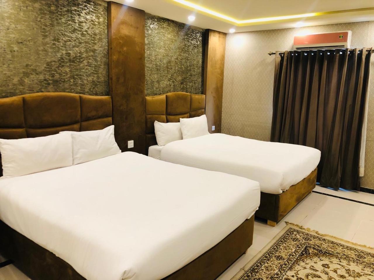 Hotel Blue Moon Continental Islamabad Exterior foto